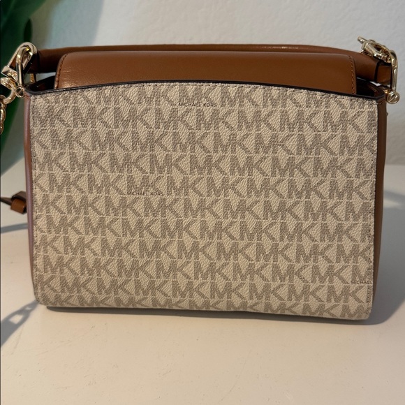 Michael Kors Gold and Tan Studded Crossbody Bag - Picture 4 of 5